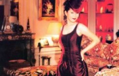 左右开弓扇打臀肉 紫黑色囊袋拍打在跨间