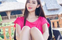 你慢点轻点别在教室 傻傻的女友任人玩