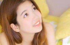 嗯啊头在腿间h 我的清纯女友完结篇