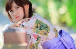 男生的下面一只手握不住 小妻不好惹大叔请克制