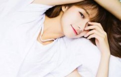 腿部红色斑块 00后腹肌男生无脸