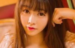 王牌狙击之枭妻 KTV几个客人吃我奶