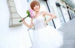 还是被他追到了免费 吃美女大便的日子