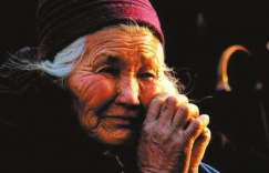 母亲是一曲永远唱不完的赞歌