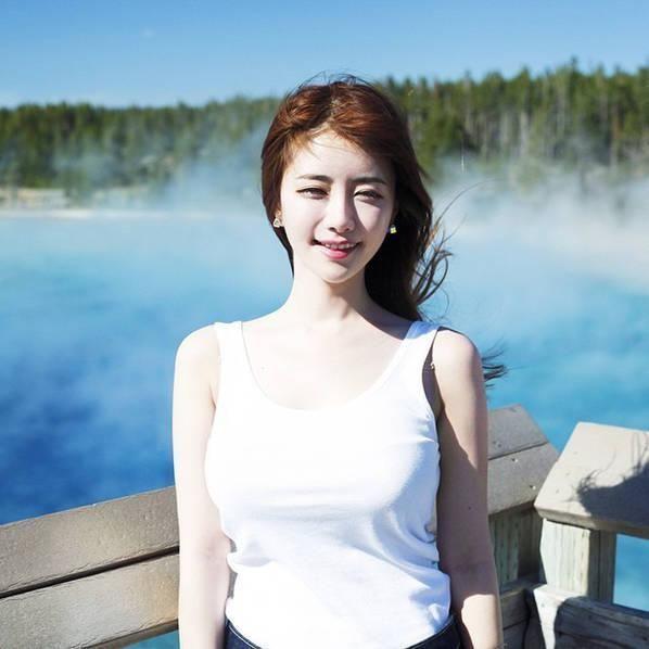 乳不巨何以聚人心？南韓J奶網路主播「大到不科學」　私下竟然是風騷人妻