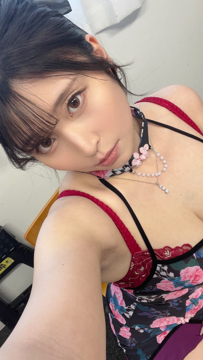 一億人の愛人！比20岁性感、比30岁奔放、比40岁可爱的她重大声明！