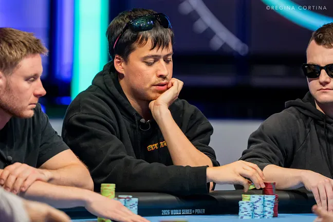【EV扑克】2026 WSOP $100k豪客赛决赛桌激战正酣：丁彪全力冲击首条金手链