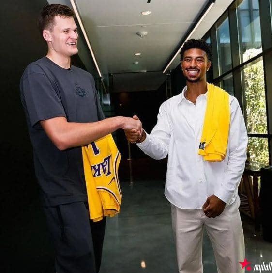 迈博体育 湖人两日连签扎威+卢尼,18人名单已满,仍死磕库明加补首发锋线